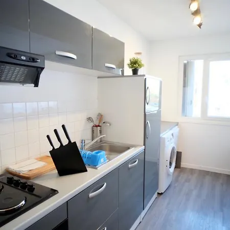Apartment Affaire : Memorial 1 Caen